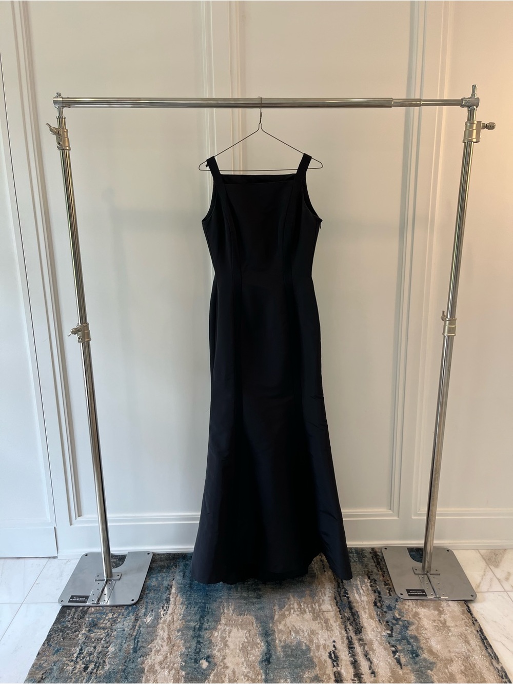 OSCAR DE LA RENTA Tuxedo Style Gown